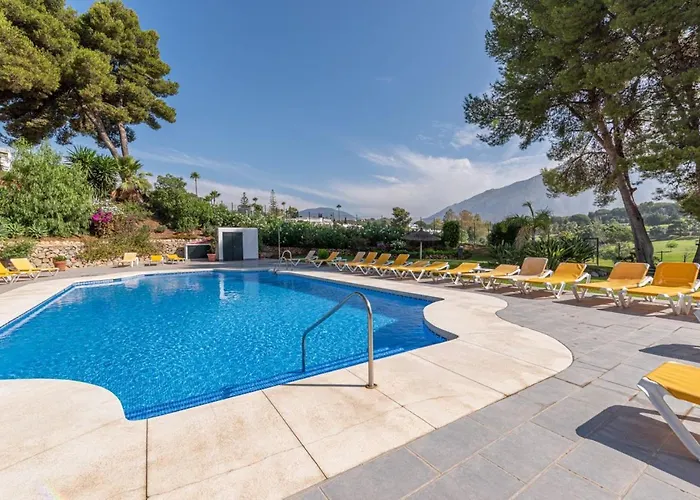 En Aloha Con Golf Y Piscina En Puerto Banus * Marbella